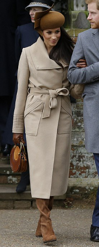 Marks & Spencer Dark Tan Leather Stitch Detail Gloves as seen on Meghan Markle