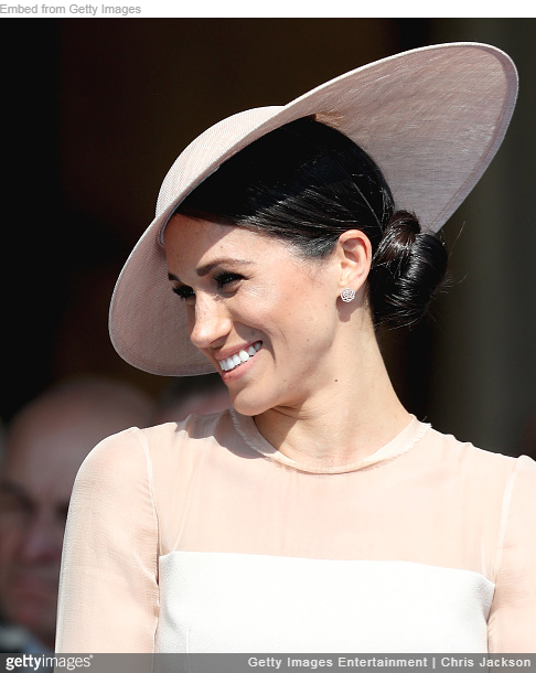 Meghan Markle wears Vanessa Tugendhaft IDYLLE La Rose Diamond Earrings for Buckingham Palace Garden Party