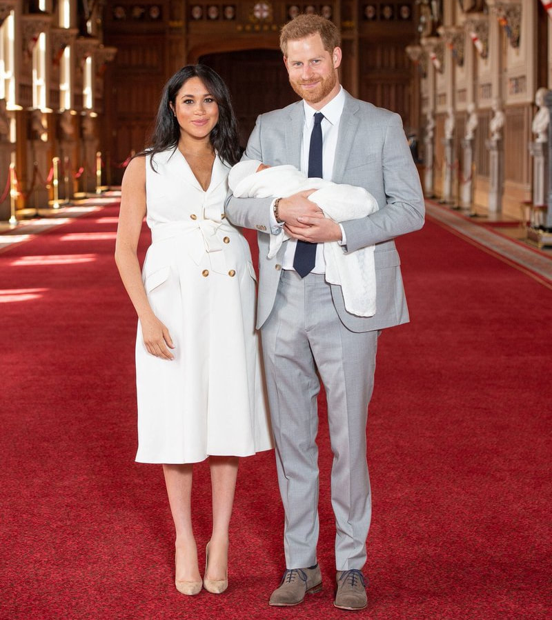 Meghan and Harry present Baby Sussex