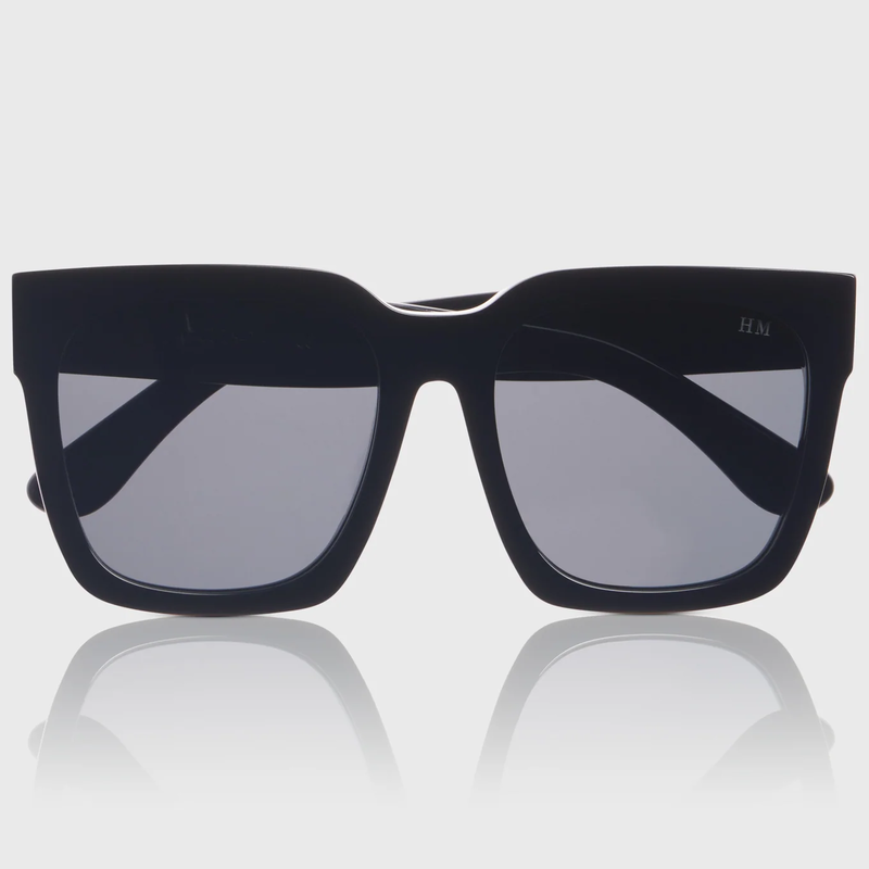 Heidi Merrick 'Santa Barbara' Sunglasses in Black