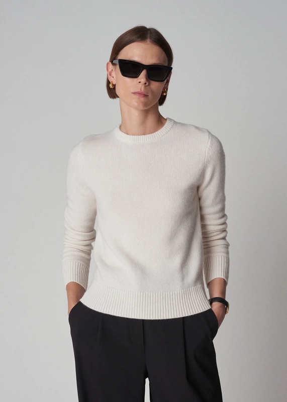 CO Classic Crewneck Sweater in Ivory Cashmere