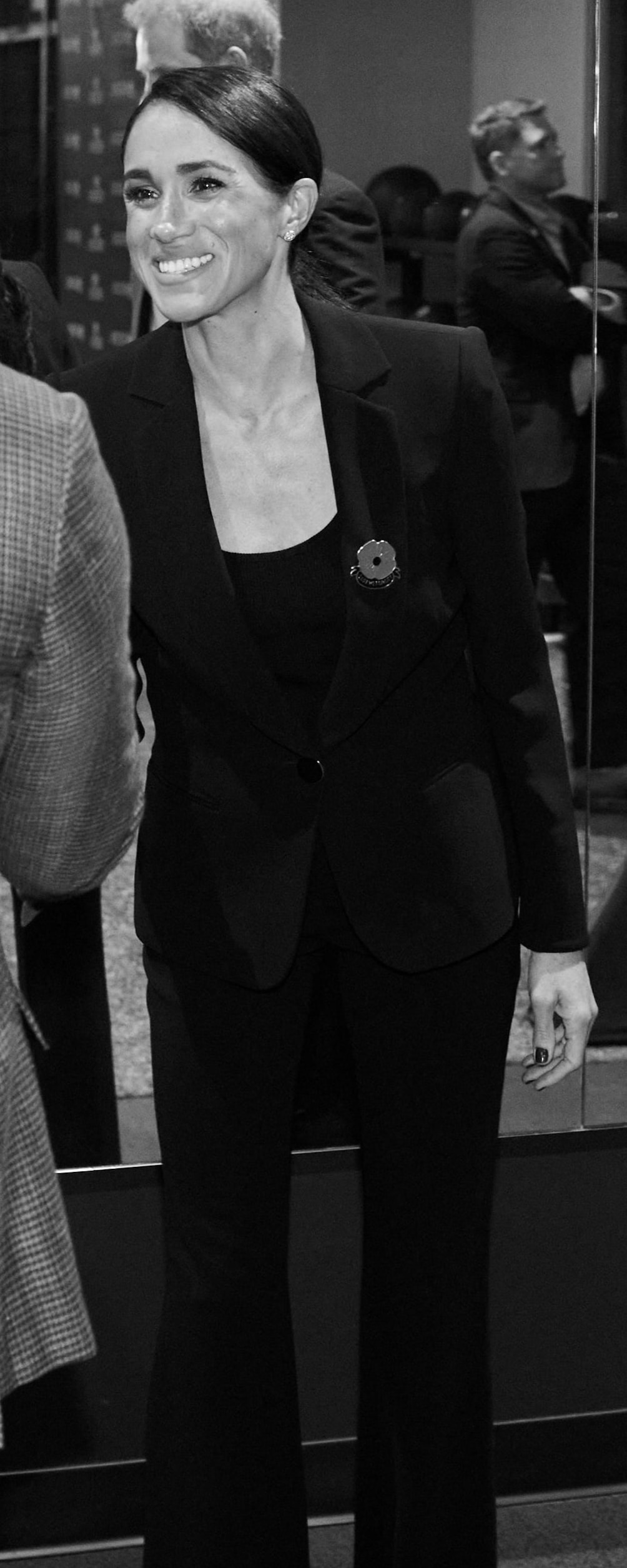 Giorgio Armani Mulberry Silk Single-Breasted Jacket in Black as seen on Meghan Markle, Duchess of Sussex.