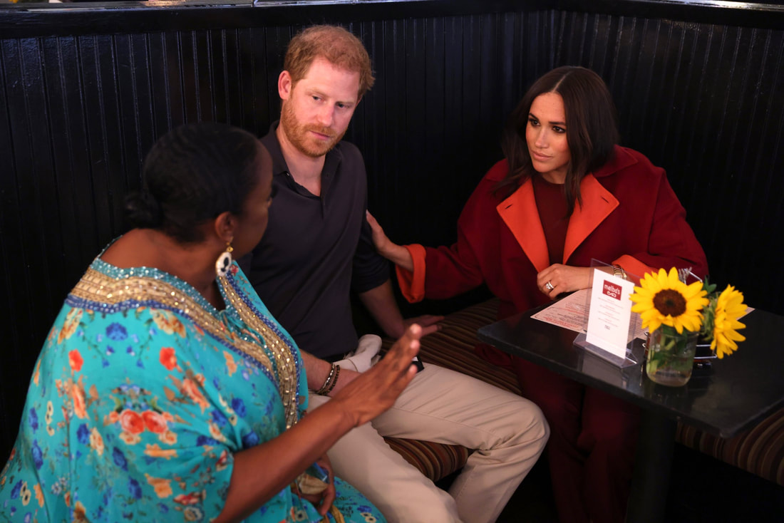 Meghan and Harry had lunch at Melba’s Restaurant in Harlem and meet the owner Melba Wilson to hear about the impact of the pandemic on hospitality. 